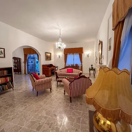 Traditional Apartment, Classic Style With Sea View In Tigne Point Apartment Sliema