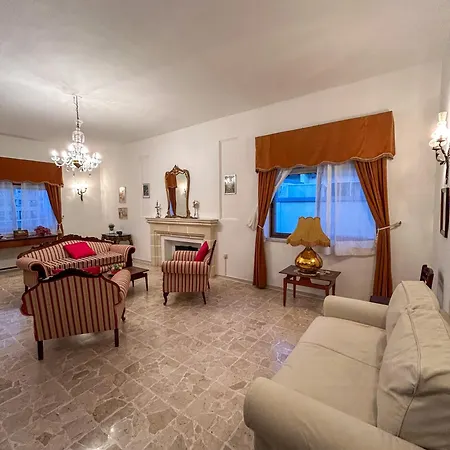 Traditional Apartment, Classic Style With Sea View In Tigne Point Apartman