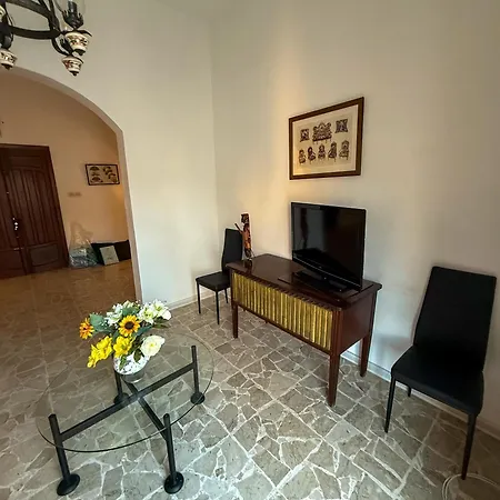 Traditional Apartment, Classic Style With Sea View In Tigne Point